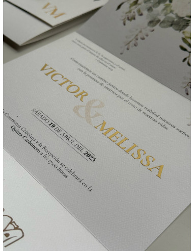 Invitación una pieza premium + Nombres dorados