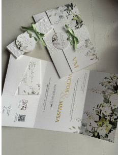Invitación una pieza premium + Nombres dorados 2