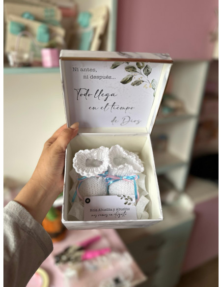 Regalo Bebé en camino: Escarpines